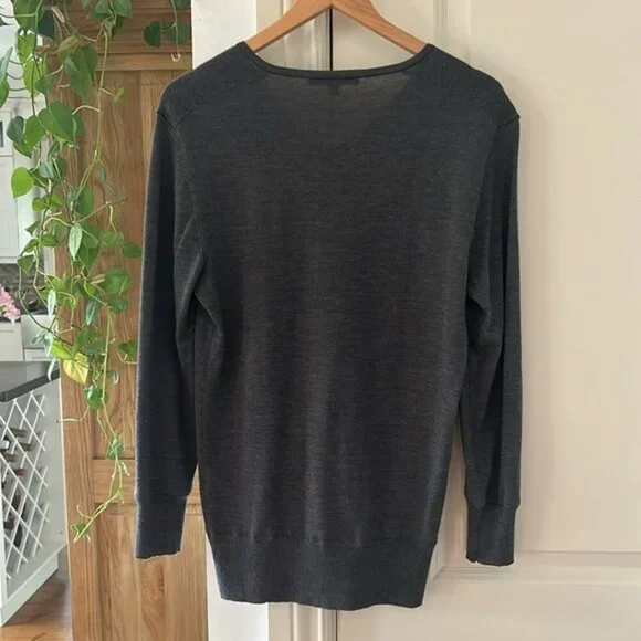 JOHN VARVATOS S 100% wool light weight v neck sweater - Picture 9 of 11